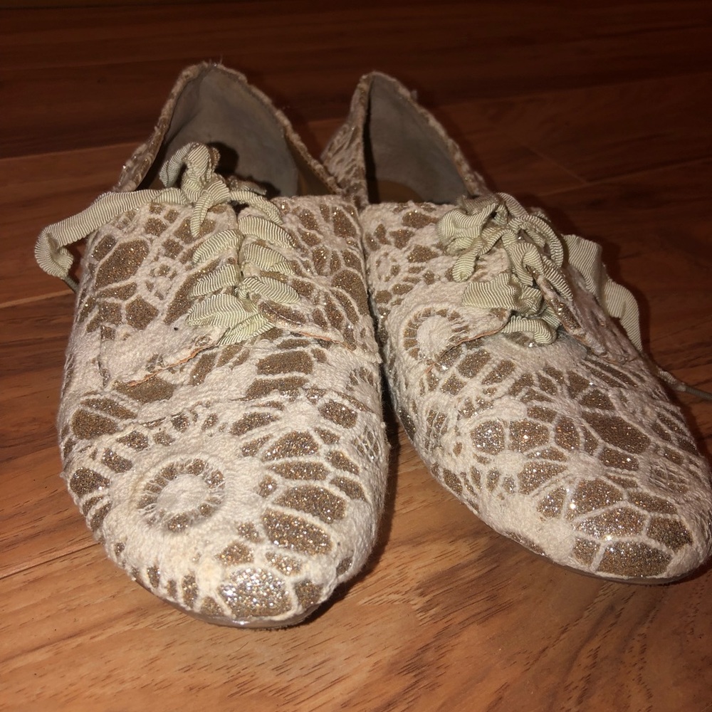 Sparkly, lace sneakers